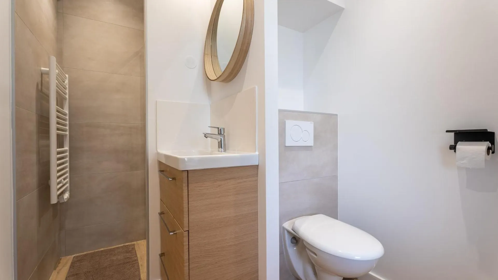 Apartment Charmant Studio Bien Equipe Chaneins France