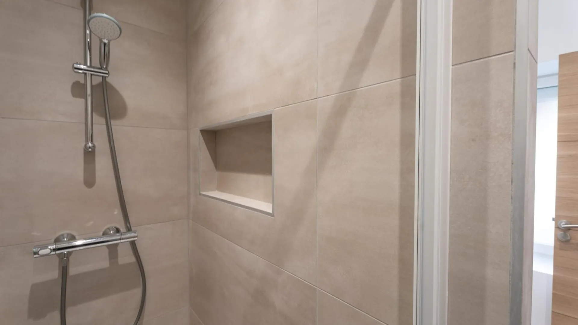 Charmant Studio Bien Equipe Chaneins Apartment